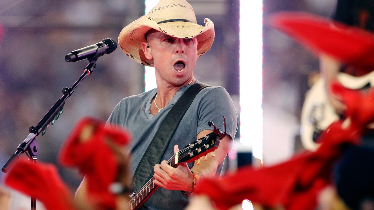 NFL stadiums and Kenny Chesney: magical mix of sports/music